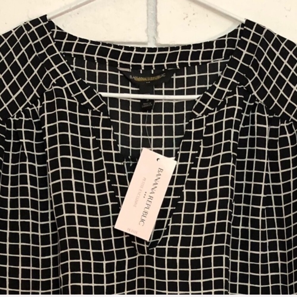 BANANA REPUBLIC Crosshatch Pattern Blouse - Picture 4 of 5